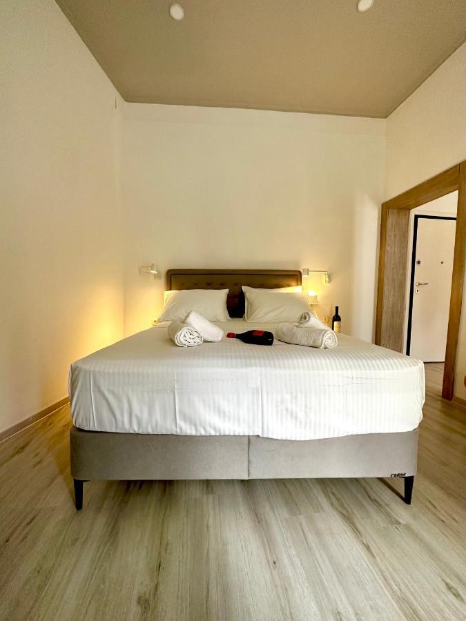 Travelers Luxury Suites, Studios & Apartments Corfu  Εξωτερικό φωτογραφία