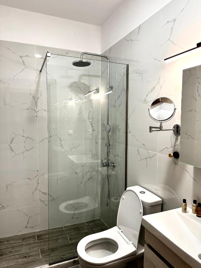 Travelers Luxury Suites, Studios & Apartments Corfu  Εξωτερικό φωτογραφία