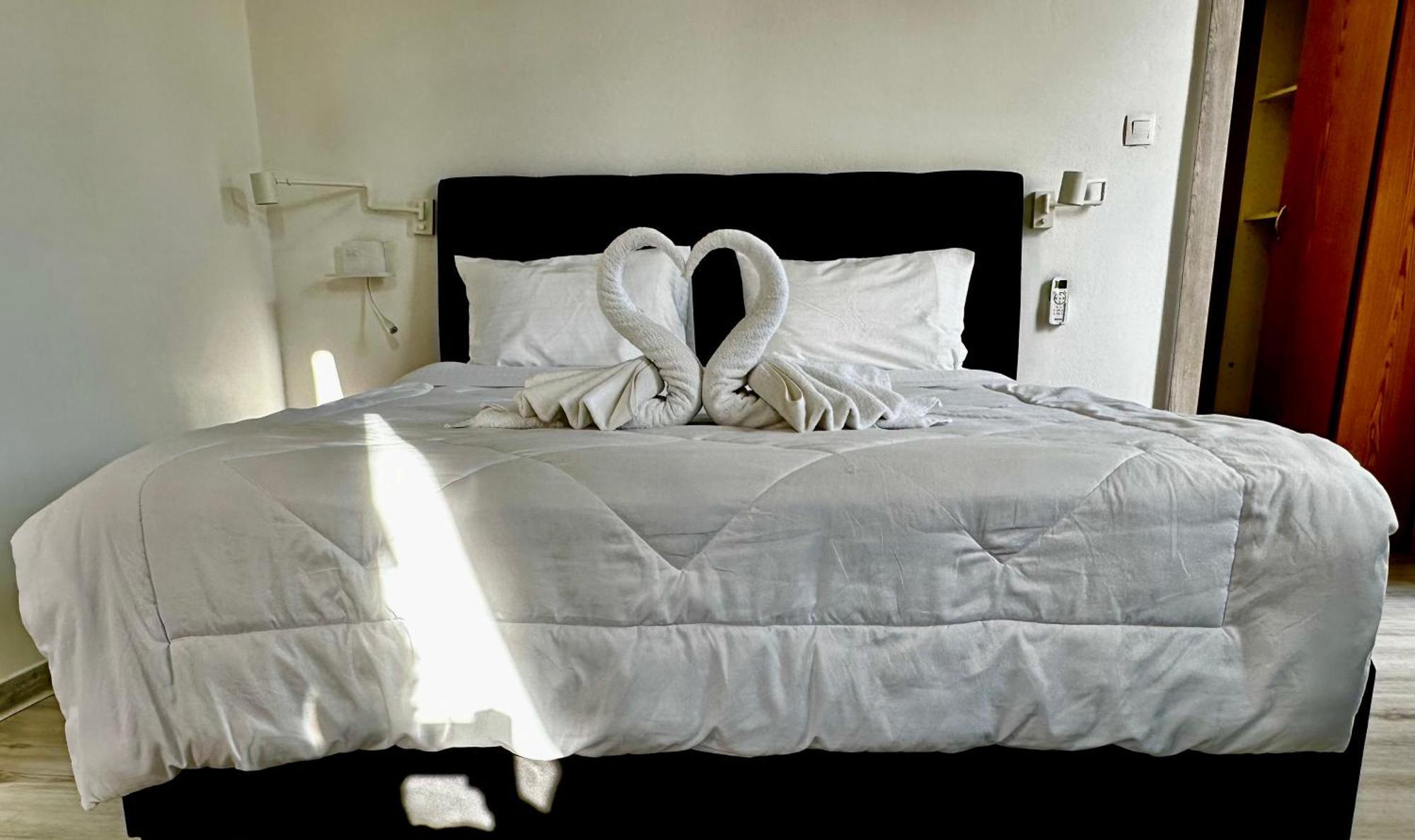Travelers Luxury Suites, Studios & Apartments Corfu  Εξωτερικό φωτογραφία