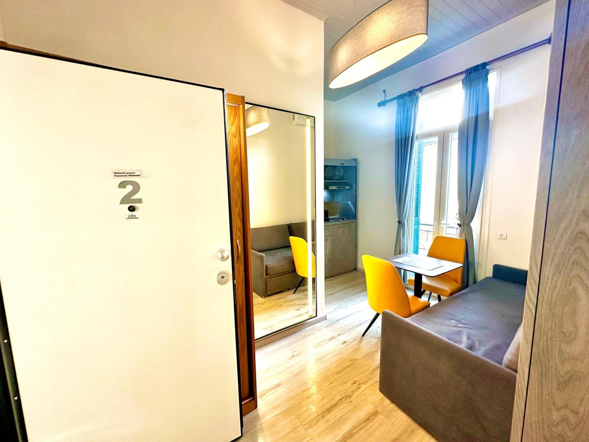 Travelers Luxury Suites, Studios & Apartments Corfu  Εξωτερικό φωτογραφία