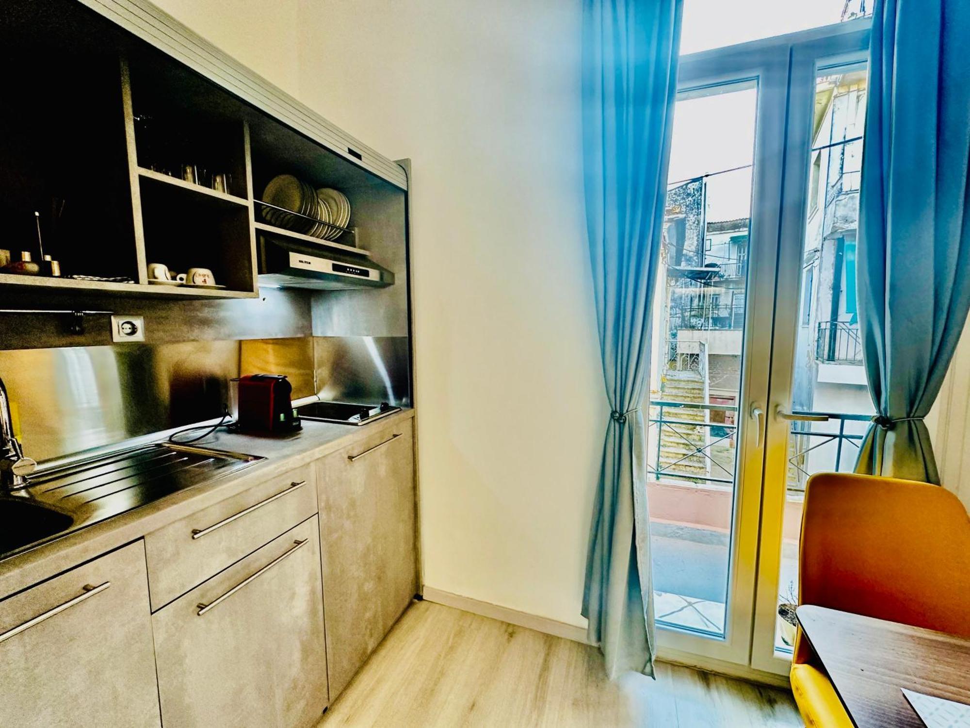 Travelers Luxury Suites, Studios & Apartments Corfu  Εξωτερικό φωτογραφία