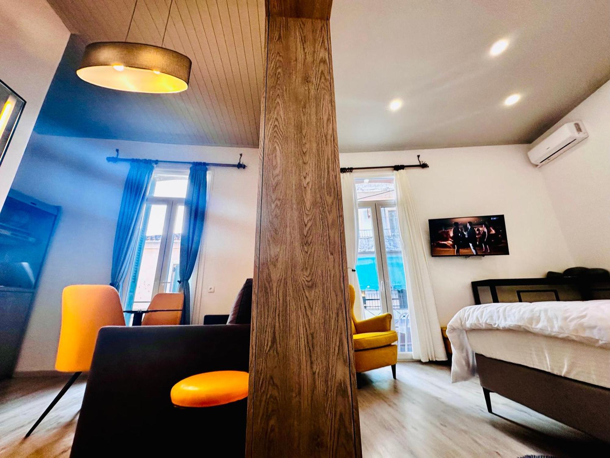 Travelers Luxury Suites, Studios & Apartments Corfu  Εξωτερικό φωτογραφία