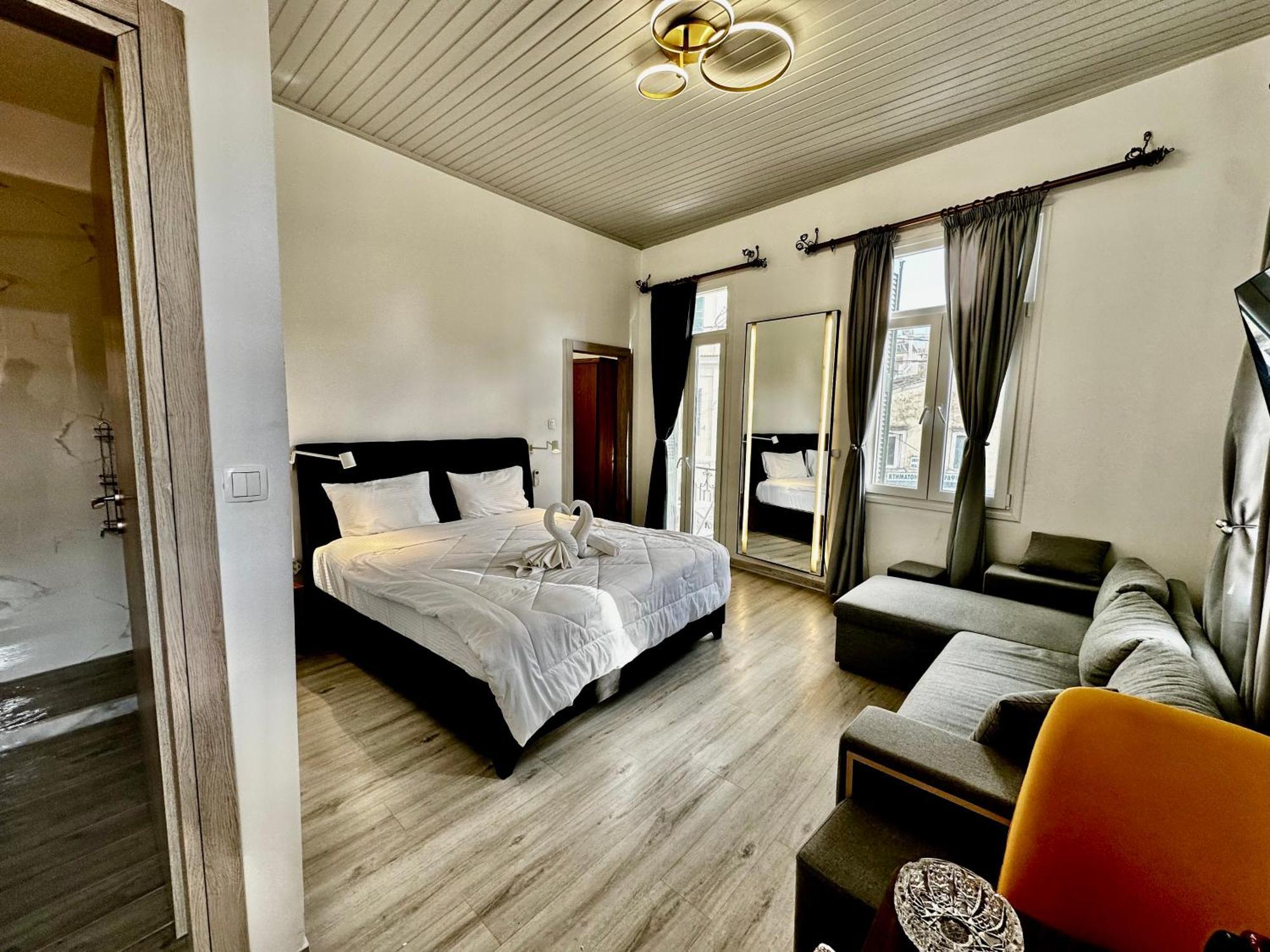 Travelers Luxury Suites, Studios & Apartments Corfu  Εξωτερικό φωτογραφία