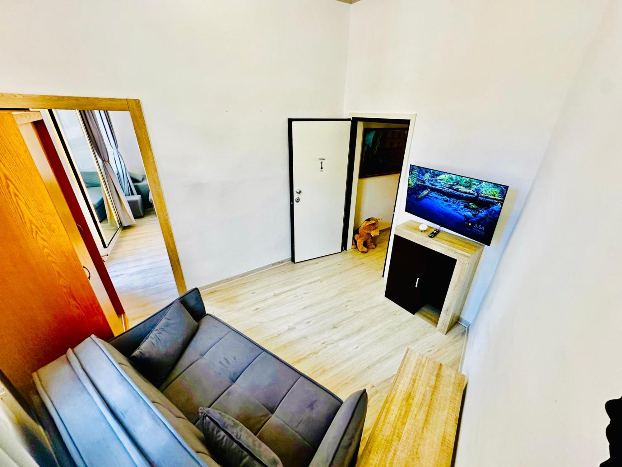 Travelers Luxury Suites, Studios & Apartments Corfu  Εξωτερικό φωτογραφία